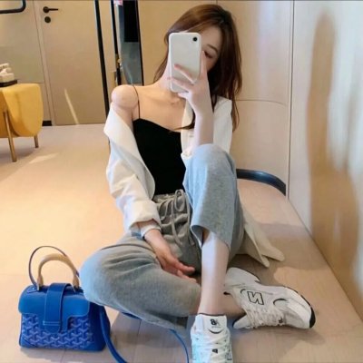 他有一张鲍嘉的脸